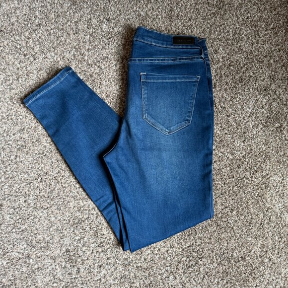 Nicole Miller Soho High Rise Skinny Jeans, Size 8, Medium Wash - Picture 12 of 12